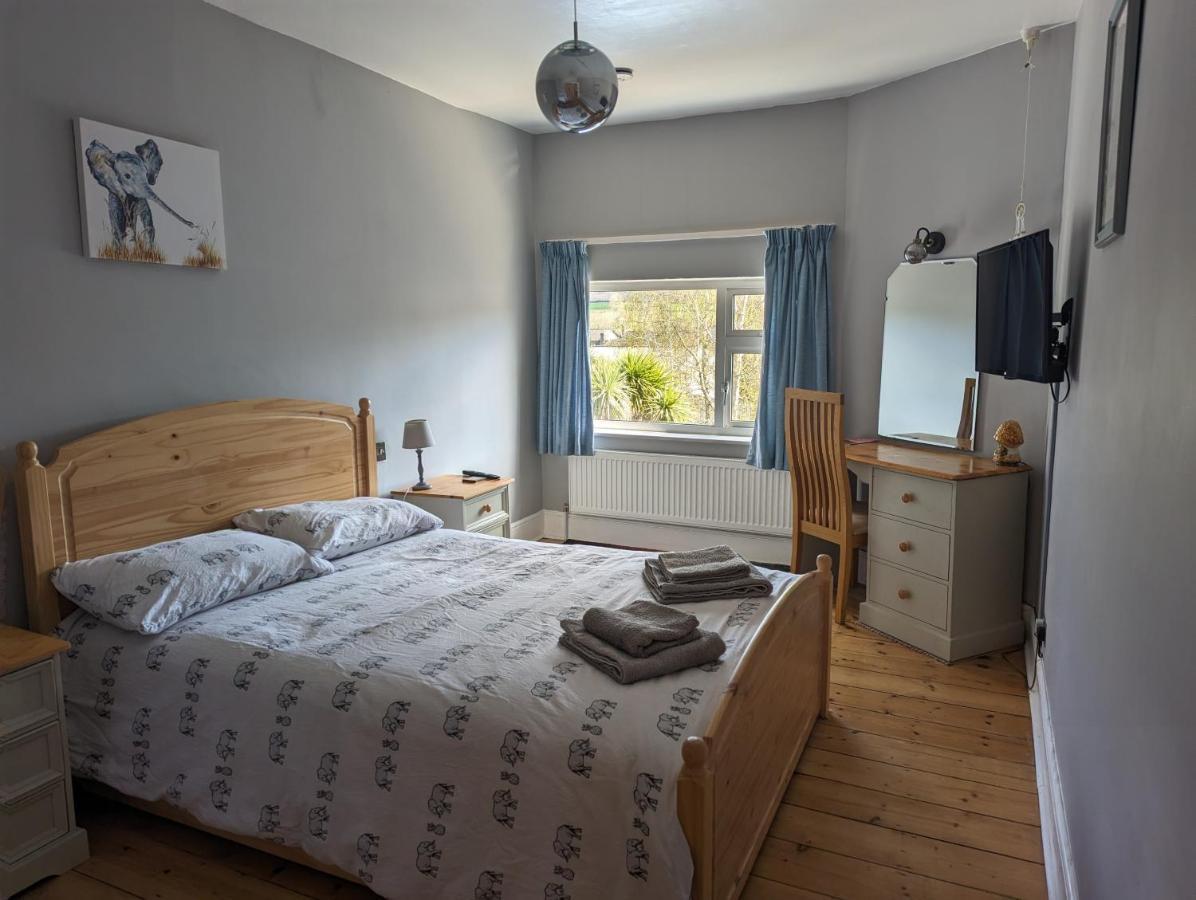 Bed and Breakfast Pipers Hill Сидмаут Экстерьер фото